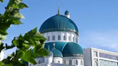 Узбекистан построил в Туркестане мечеть