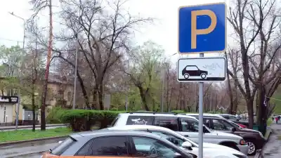 В Алматы повысили тарифы на парковку