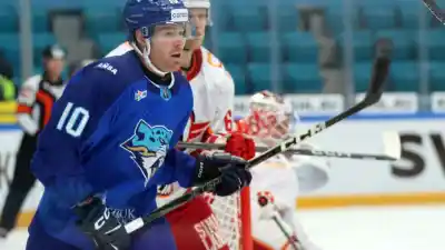 Как тренеры по большинству "Барыса" работают на тренировках