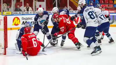 "Барыс" уступил "Спартаку"