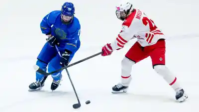 Юношеская сборная Казахстана забросила 10 шайб на чемпионате U18