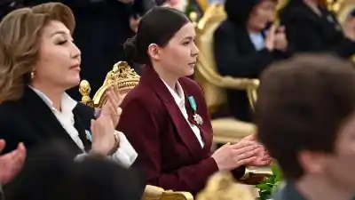 Еспаева, Перепечина, Шумекова, Абдуллина - кому вручили госнаграды в Акорде 