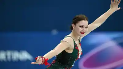В какое время Самоделкина выйдет на лед с произвольной программой на Олимпиаде-2026