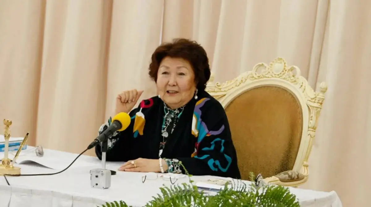 "Информация о Саре Назарбаевой - это фейк" - Айдос Укибай