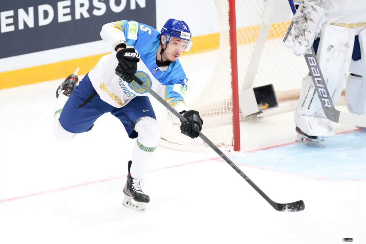 Сборная Казахстана крупно проиграла России на турнире в Москве