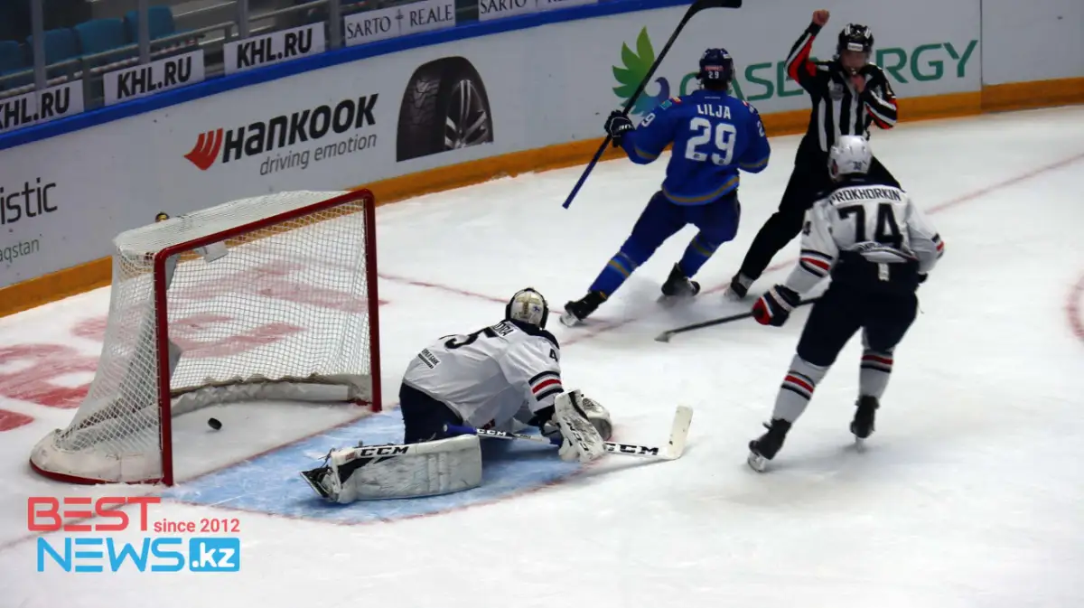 Барыс удивил Металлург в первом периоде