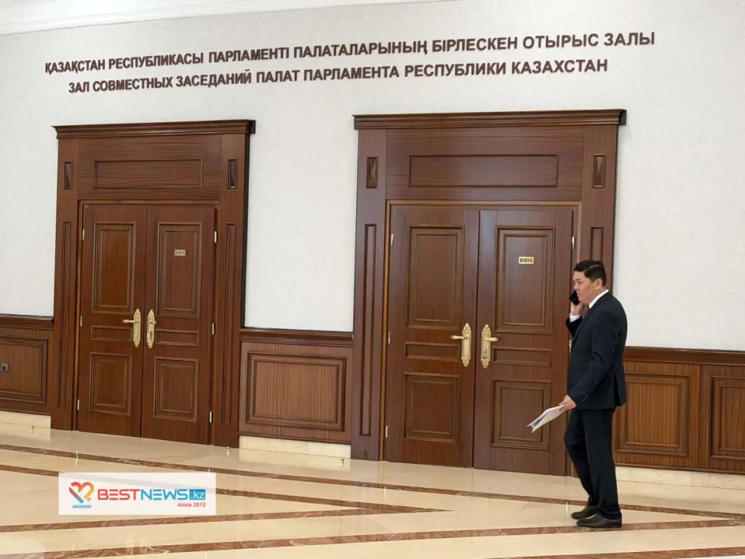 Парламент Казахстана рассмотрит шесть Конституционных проектов законов