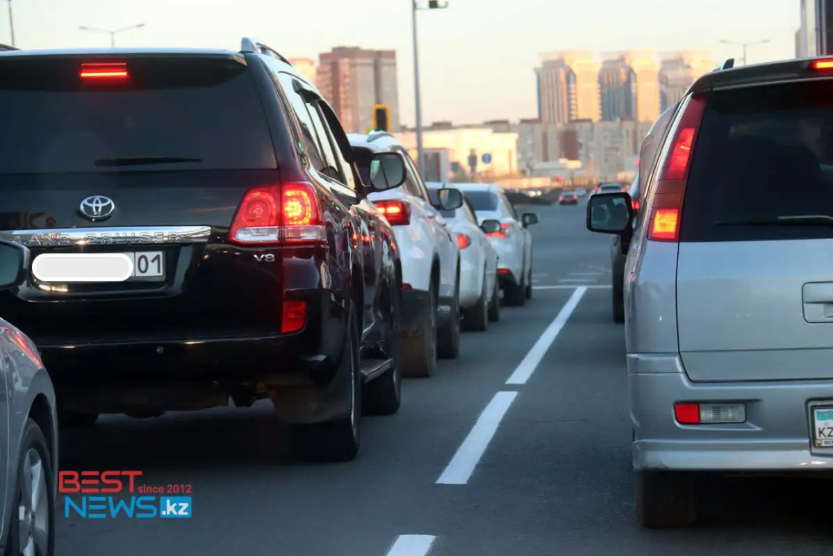 Приготовьтесь к пробкам: где завтра в Нур-Султане будут наносить разметку