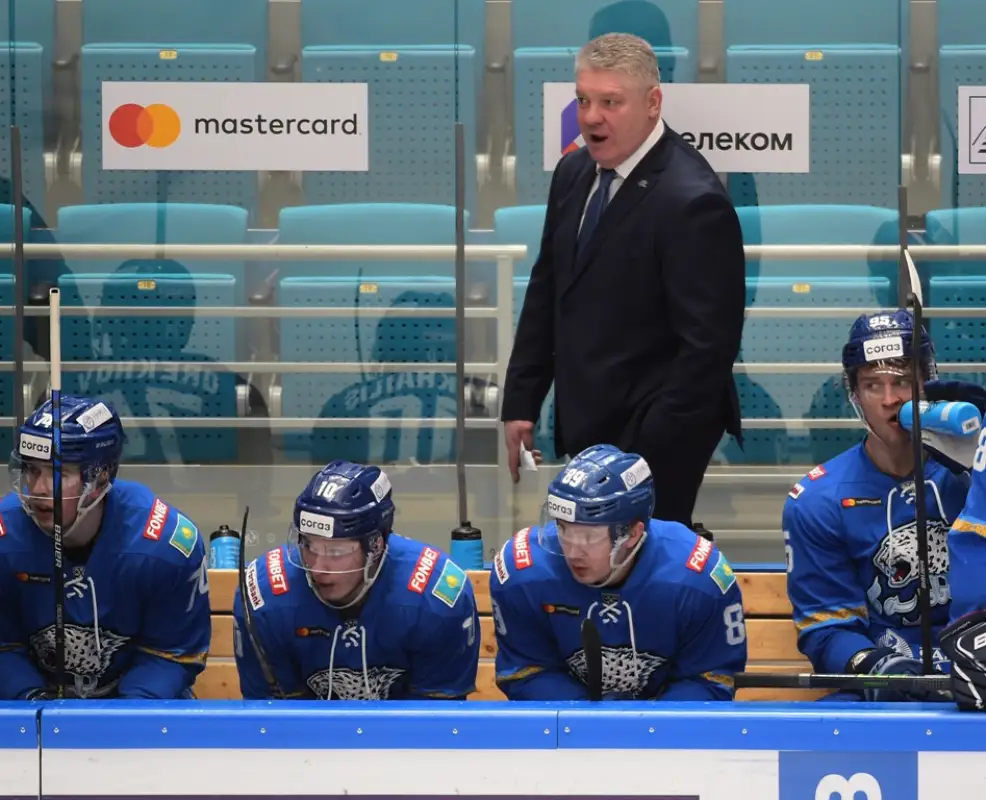 Михайлис рассказал о планах на матч с "Салават Юлаевым" и прививках от Covid-19