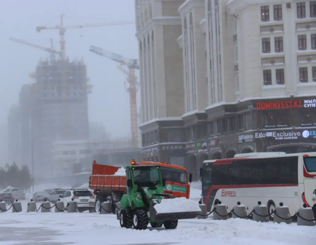 Непогода в Нур-Султане: спасатели обратились к населению