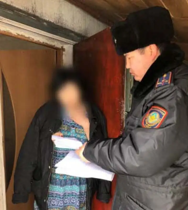 Полицейские навестили 180 неблагополучных семей