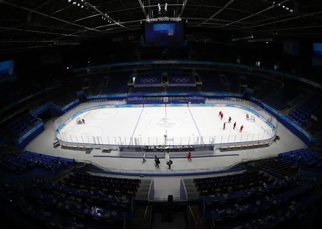 Где и во сколько казахстанцам смотреть матч-открытие мужского хоккейного турнира на #WinterOlympics2022