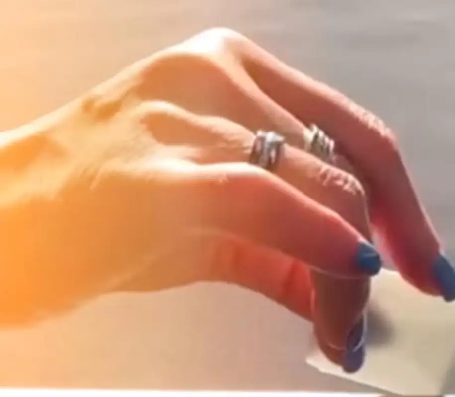 "Ручная вышивка": НОК Казахстана частично показал костюмы для знаменосцев в Пекине