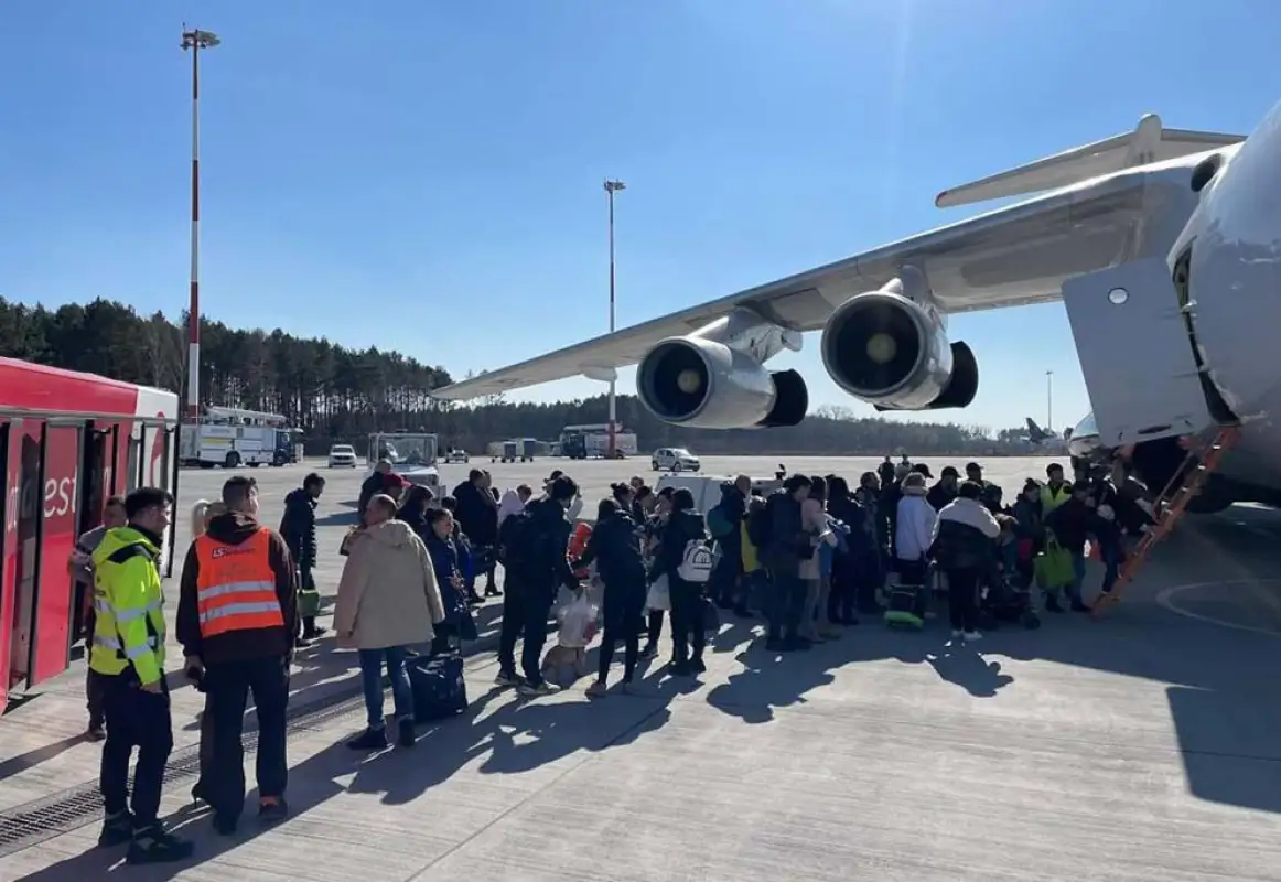 Ещё 53 казахстанца вернутся в Казахстан из Украины