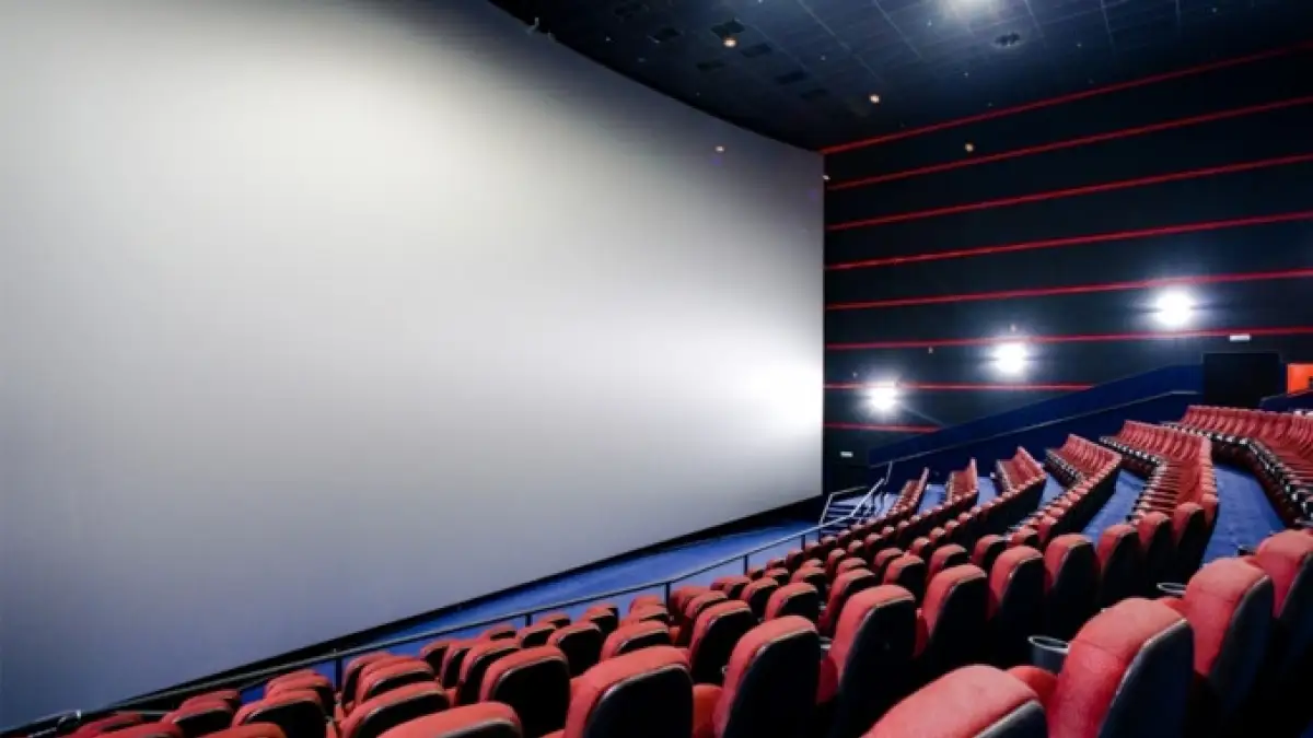 Тугжанов: Кино-театры работать не будут, рынки - будут