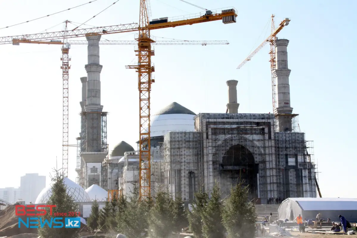 Как строили мечеть "Хазрет Султан" - уникальные архивные фото