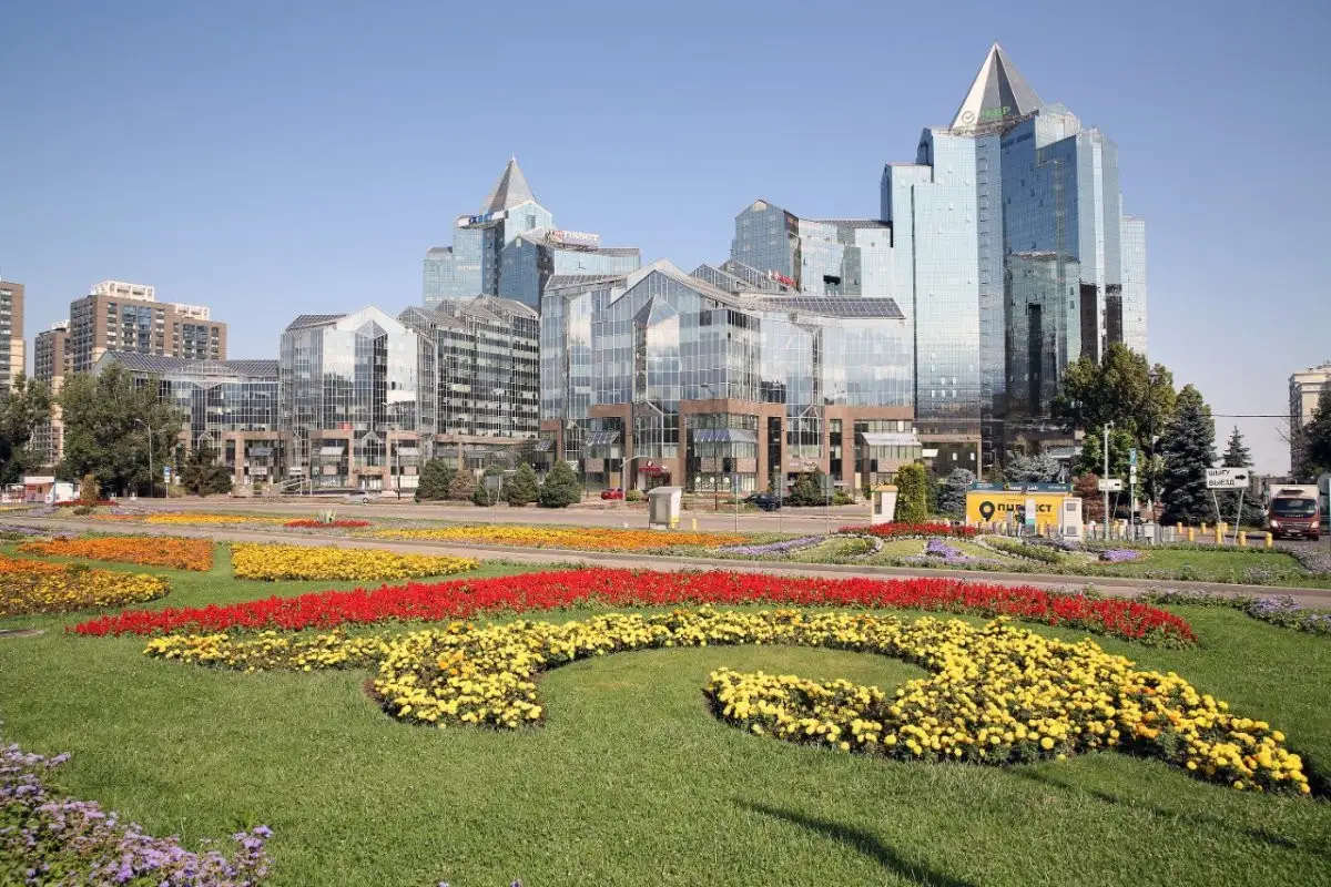 Токаев поручил МЧС провести учения в Алматы и создать условия для электромобилей