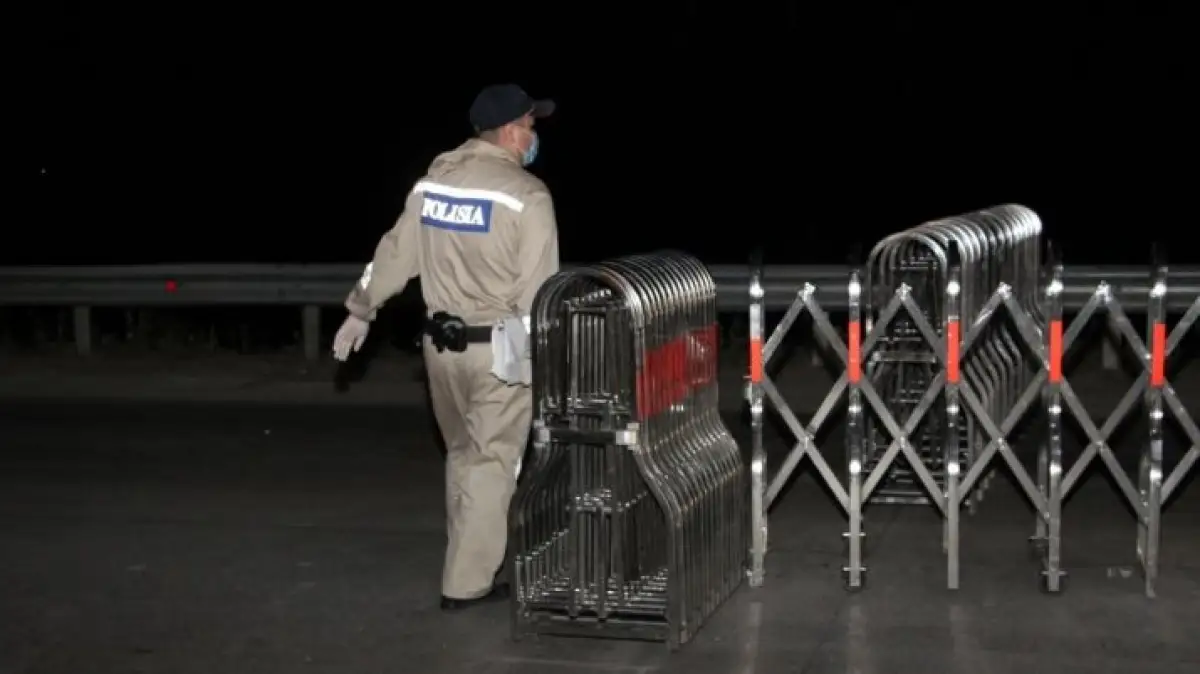 Через блокпосты в столице РК проехали 800 тыс человек и 292 тыс авто