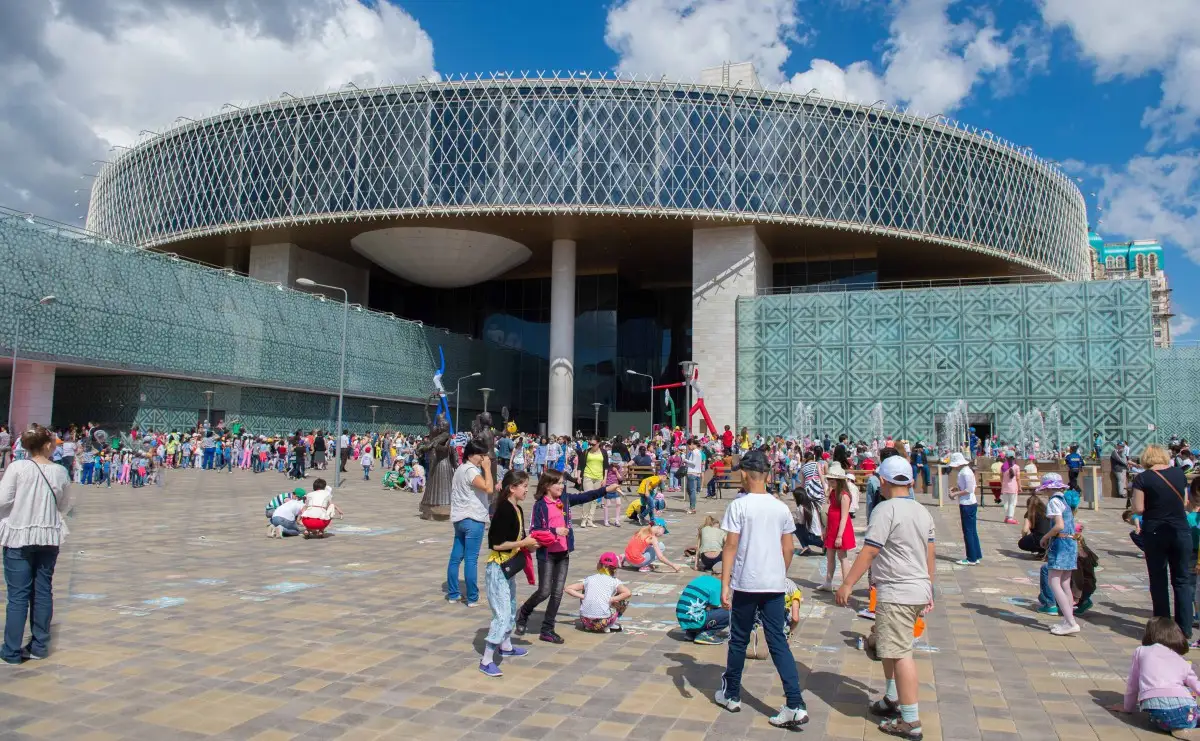 В Казахстане откроют 43 объекта: общежития, поликлиники, школы