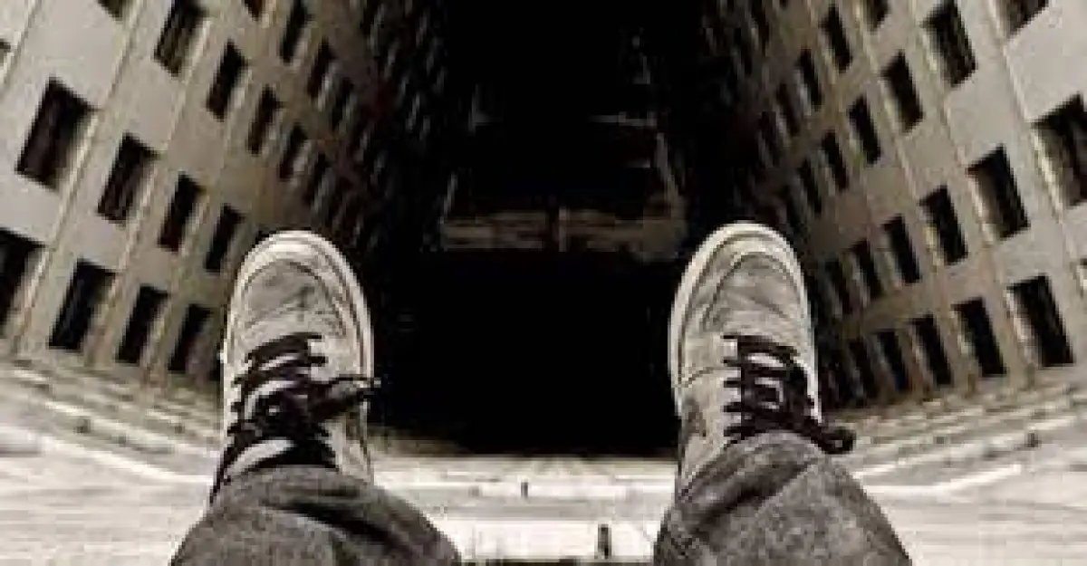 Ежедневно пытки суицида предпринимают 9-16 казахстанцев – депутат