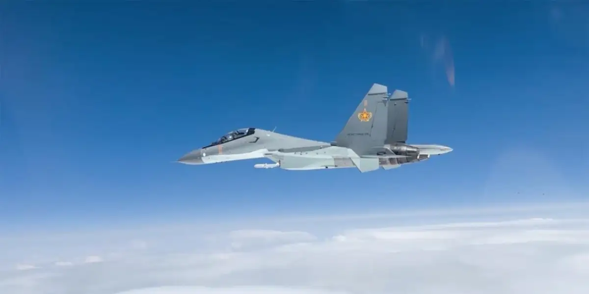 Как борт Председателя КНР сопровождали истребители ВВС Казахстана