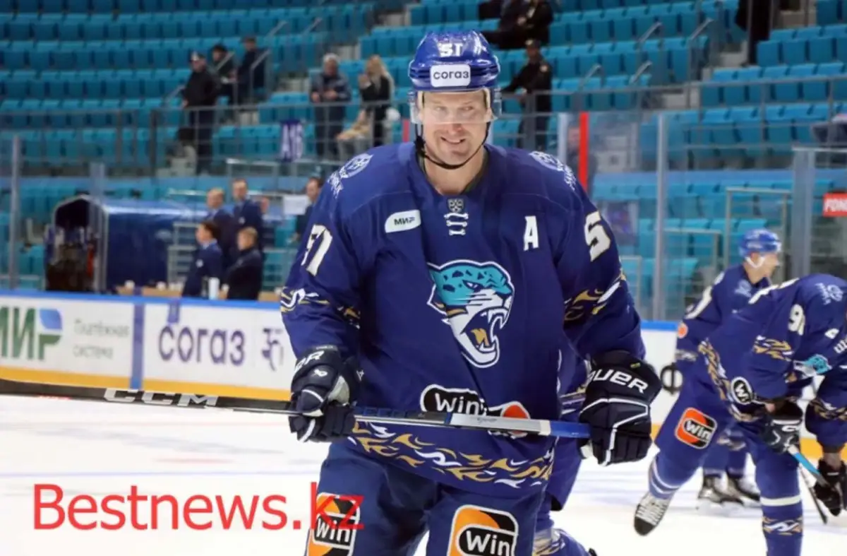 Получите Грант: Барыс заявил любимого защитника среди болельщиков