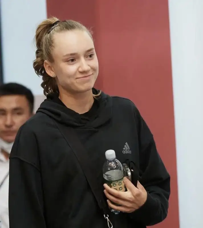 За 10 часов видео с Еленой Рыбакиной собрало свыше 33 тыс просмотров на @bestnews.kz1 в Tik Tok