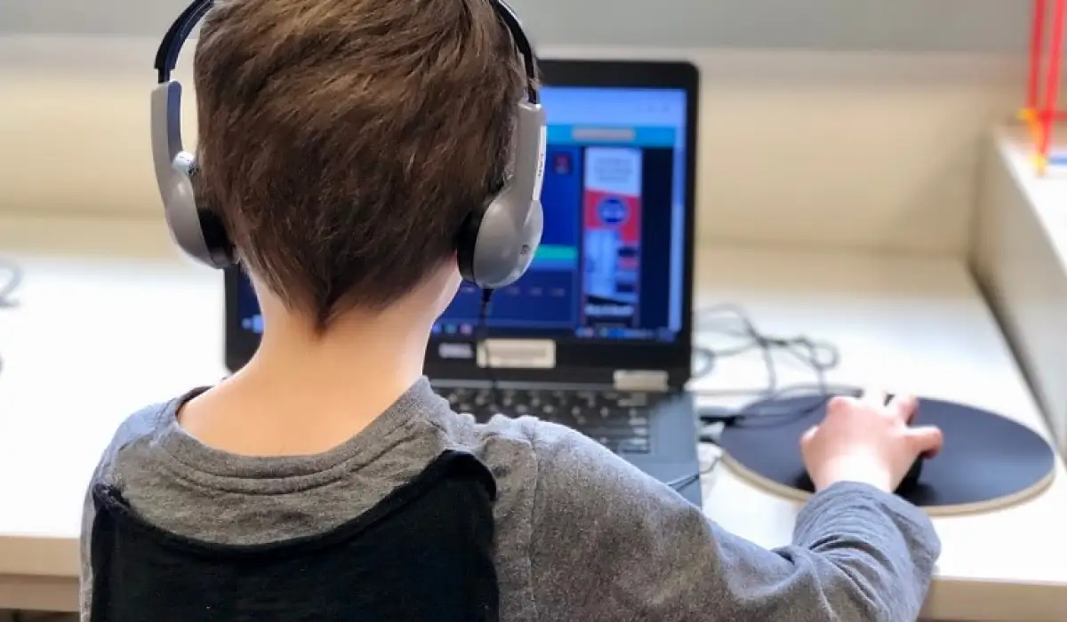 В Казахстане хотят внедрить детскую sim-карту со специальным  ограничением доступа в Интернет для детей, пере