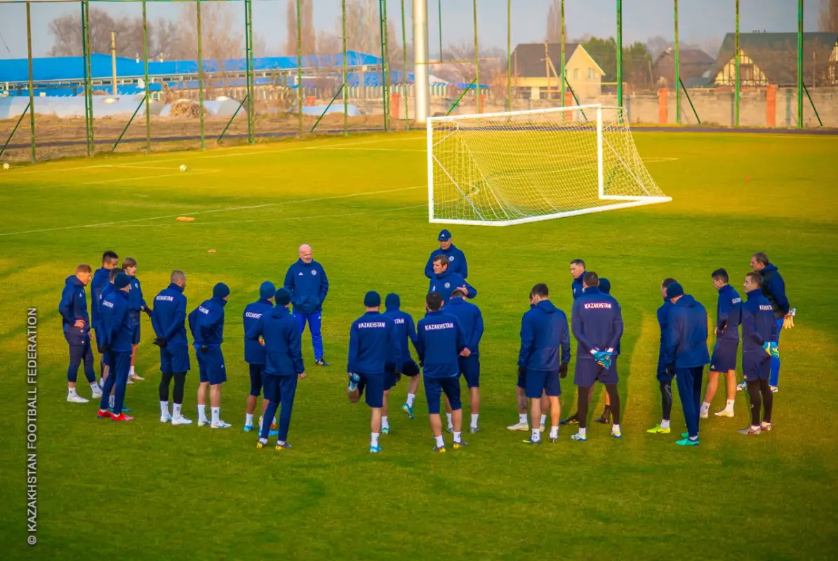 Перед матчем с Сан-Марино в составе сборной Казахстана заменили защитника