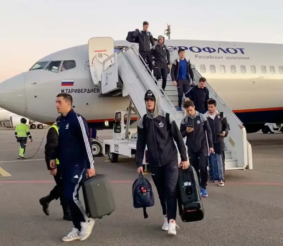 Хоккеисты Динамо прилетели в Астану с динамиком 