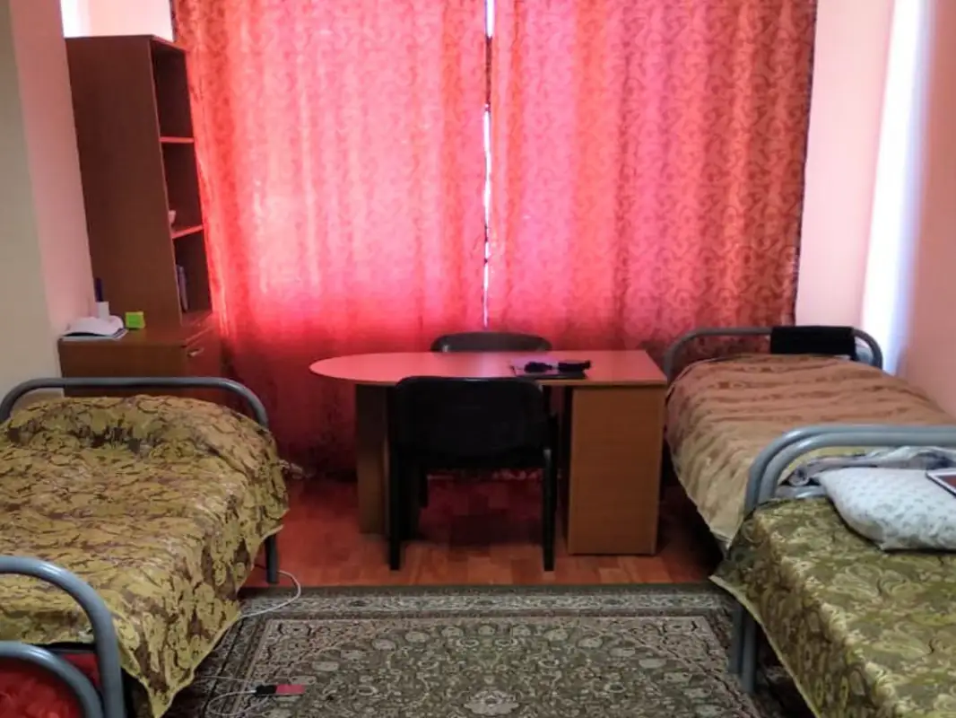 Студенты ночуют на вокзале - для их размещения в Алматы создан штаб