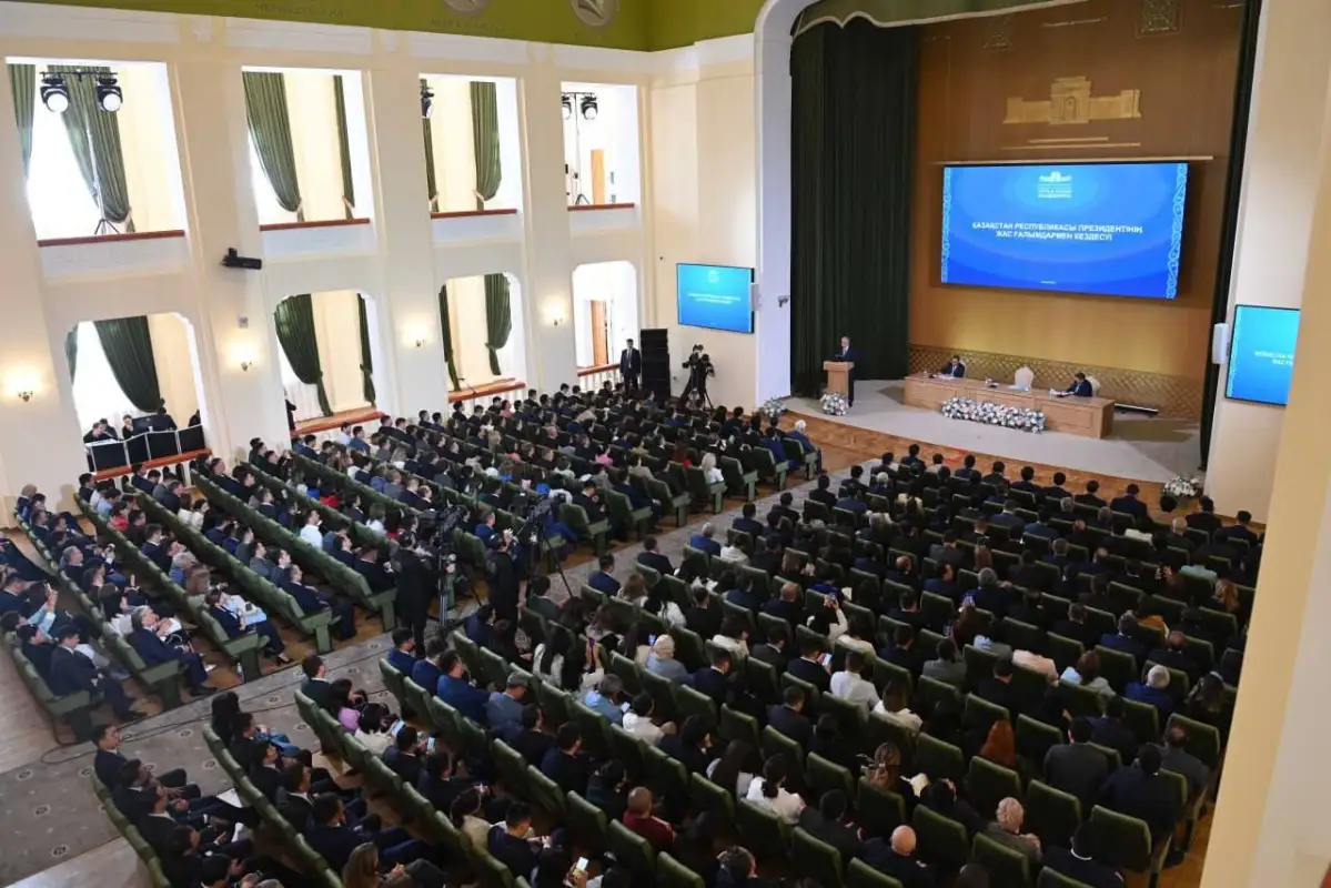 «Молодость – это не время, которое следует тратить впустую» - Президент