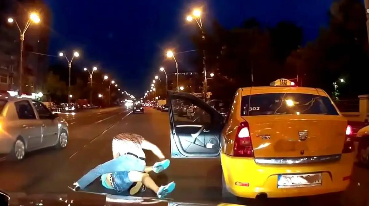 Таксист жас жігітті ұрып соғып, тонап кеткен күдіктілер құрықталуда