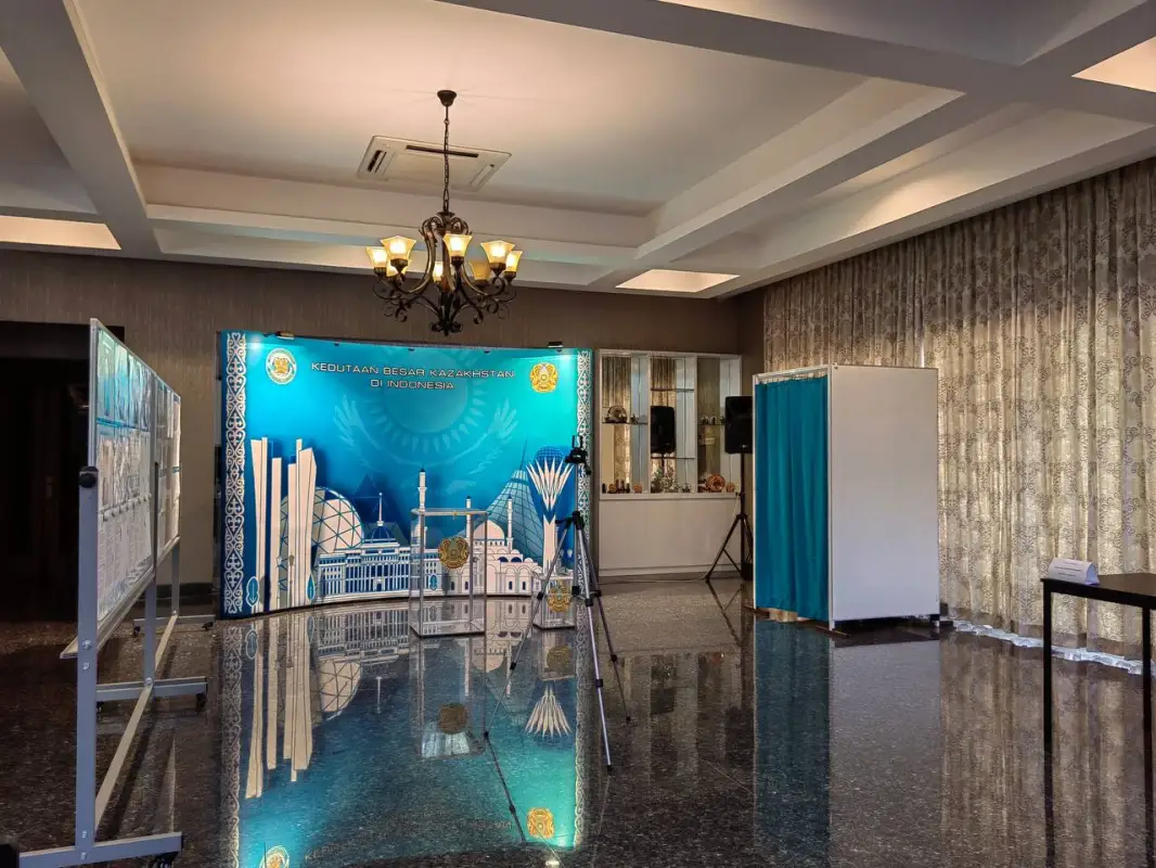 Выборы Президента Казахстана: началось голосование в Японии и Корее