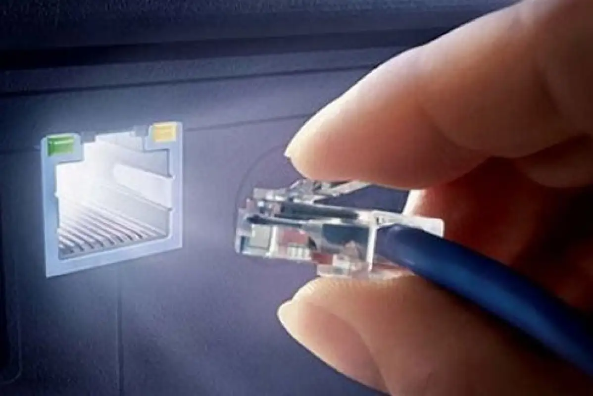 Мусин ответил, где Казахстан возьмет Интернет, если Россию отключат от Сети