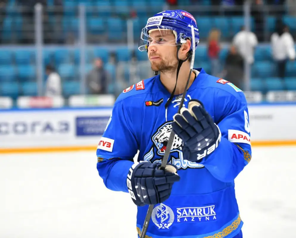 "Адмирал" сообщил об условиях подписания экс-защитника "Барыса"