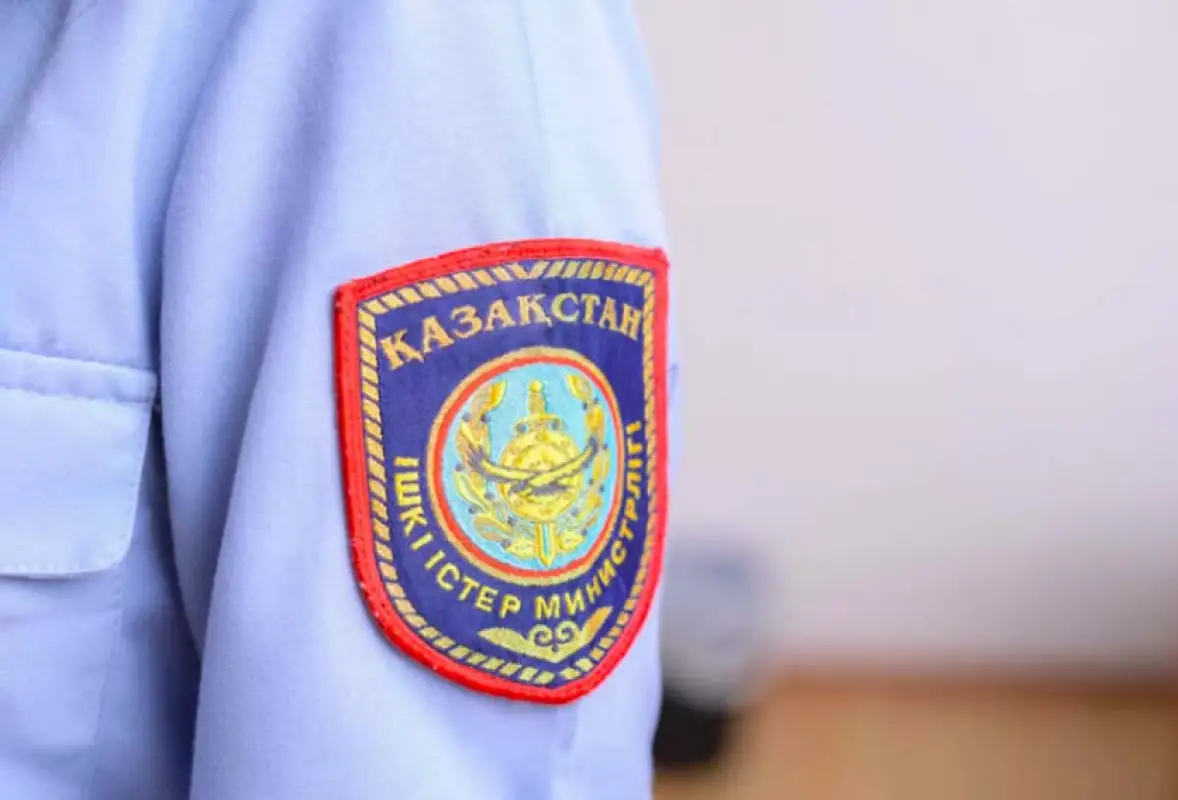 Житель Тараза в форме полицейского грабил прохожих в Алматы