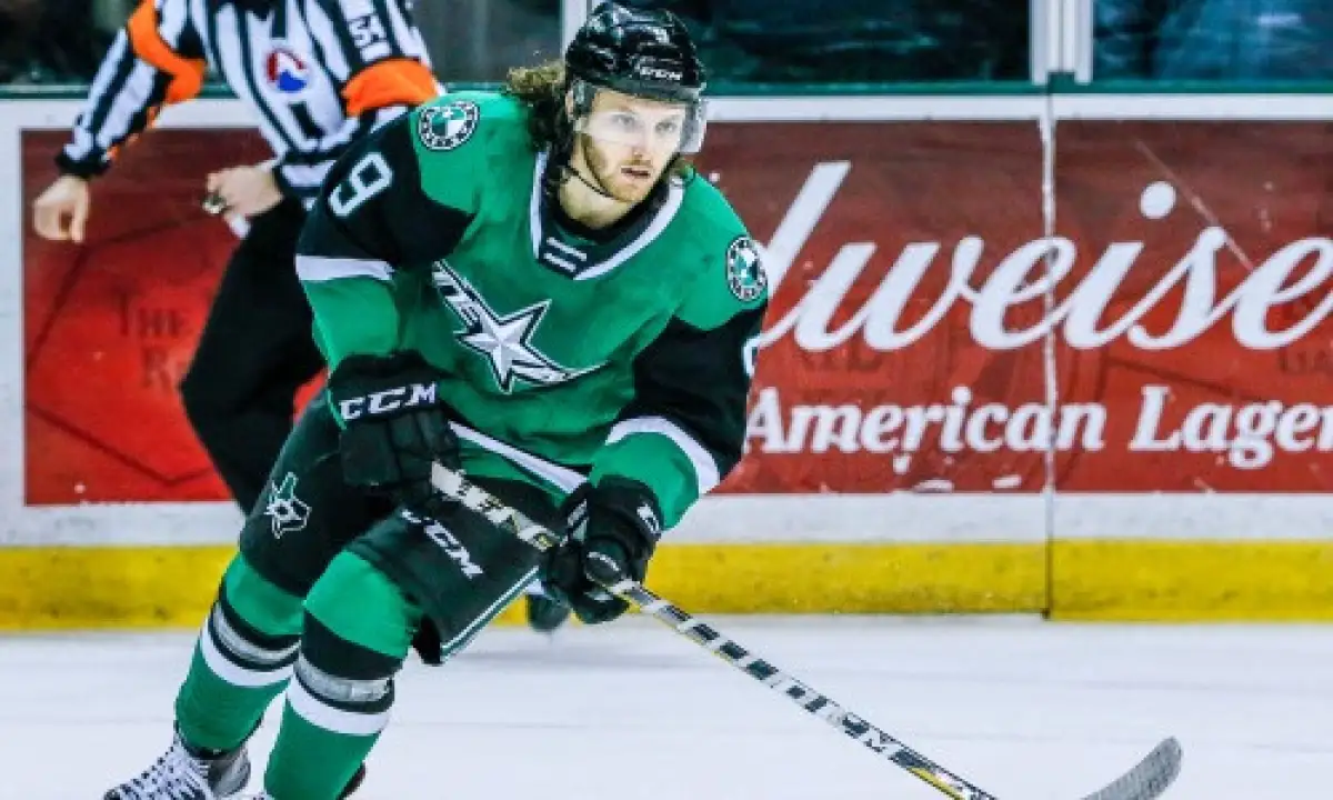 «Барыс» подписал забивающего игрока из АХЛ