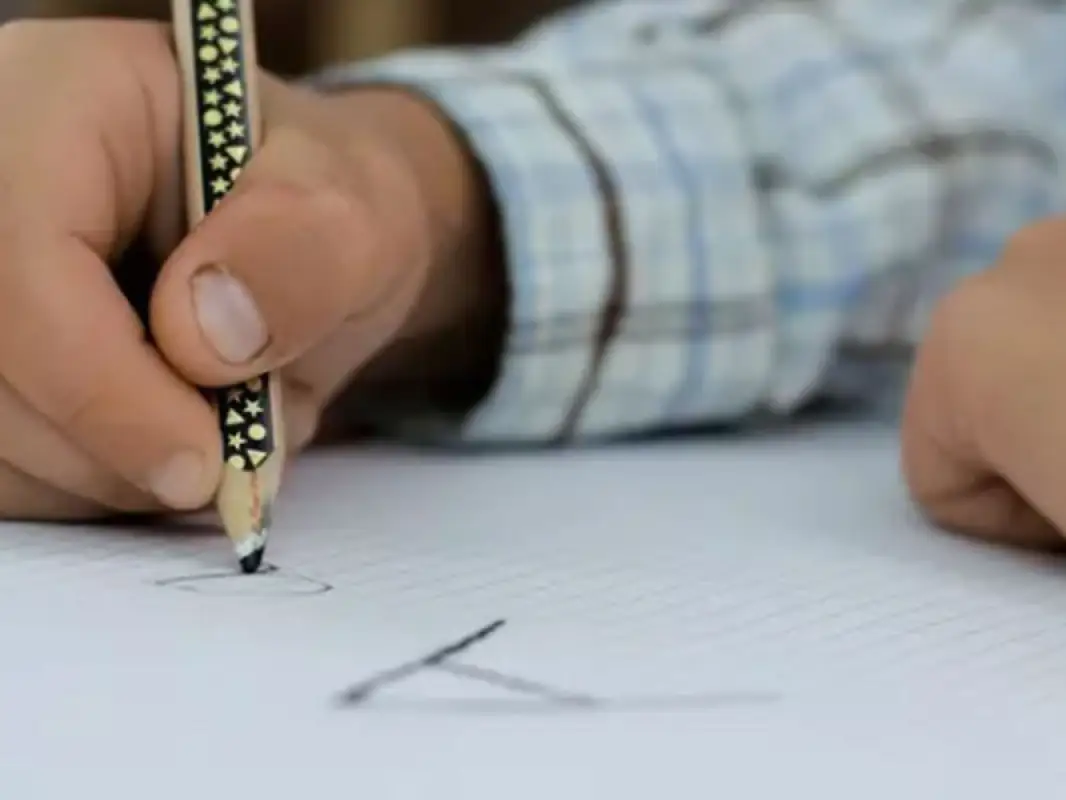 В Казахстане школьников перевели на онлайн-обучение