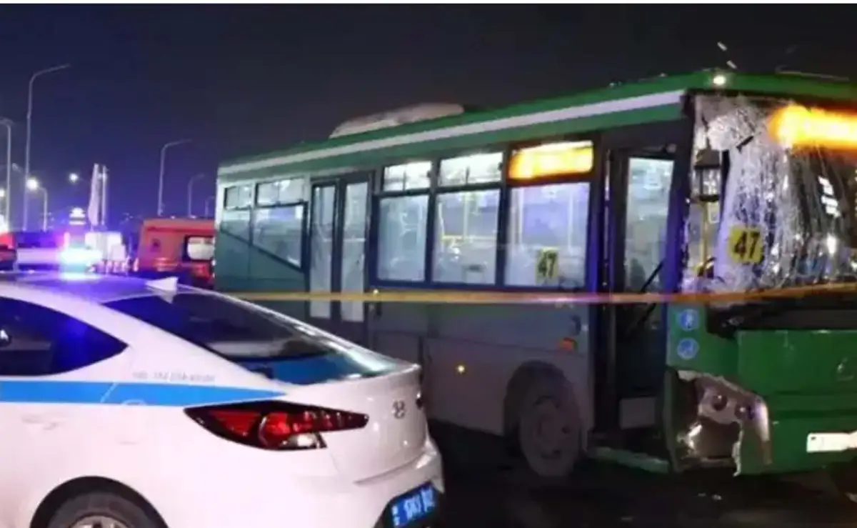 «В Казахстане был список запрещенных профессий для женщин»: министр труда о смертельном ДТП с автобусом