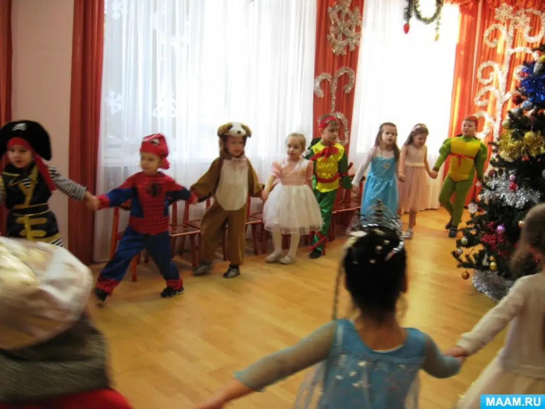 В МОН высказались о массовых предновогодних утренниках в школах и детсадах Казахстана