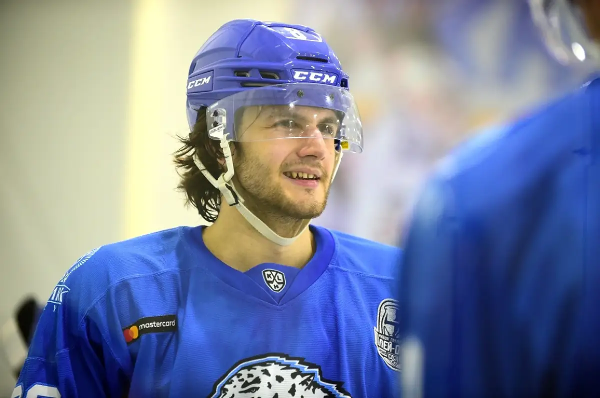 Не подошел? Барыс сообщил об уходе защитника