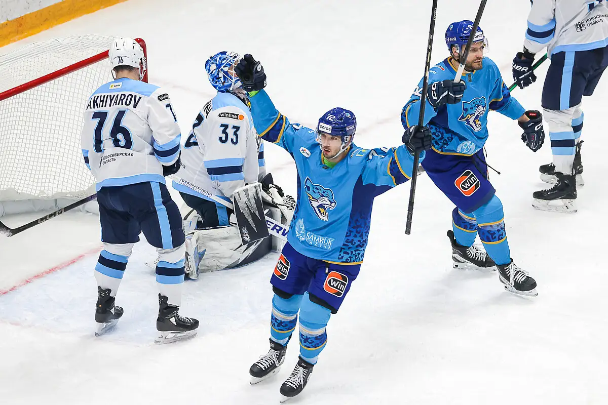 Гол Старченко помог Барысу обыграть Сибирь