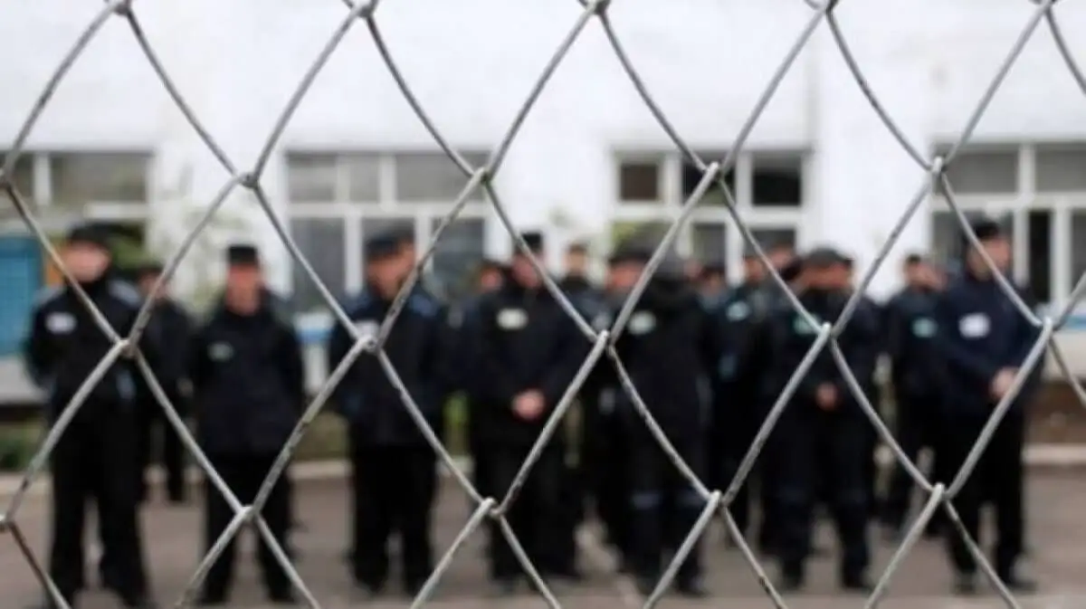 Заключенным колонии в Астане задерживали зарплату и заставляли работать сверх нормы