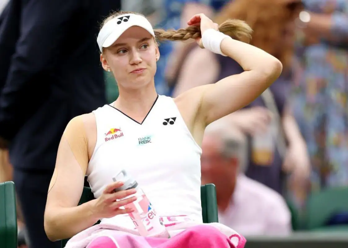 Где смотреть матч Рыбакина-Корне на Уимблдоне