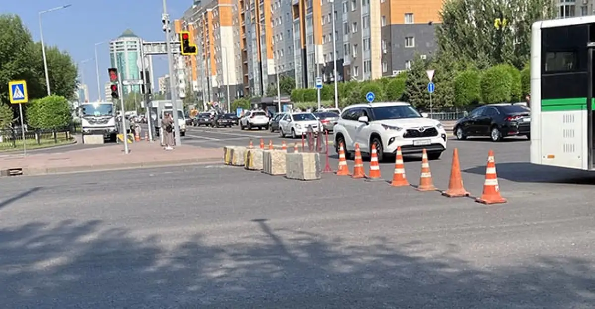 После перекрытия Мангилик Ел в столице возникли пробки