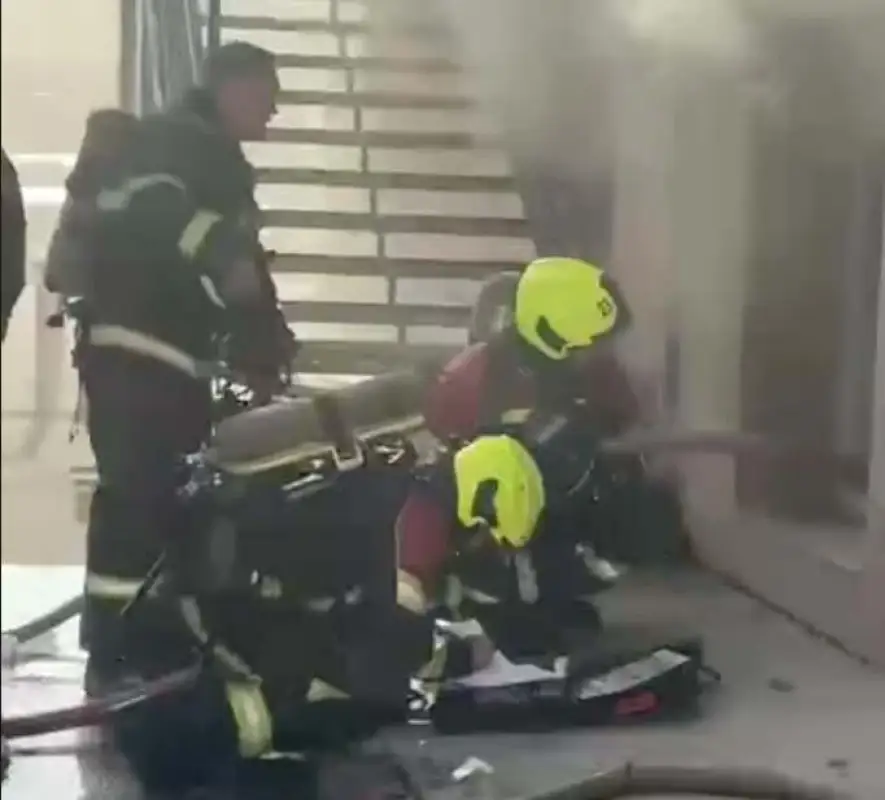 В Астане тушили здание по повышенному рангу вызова