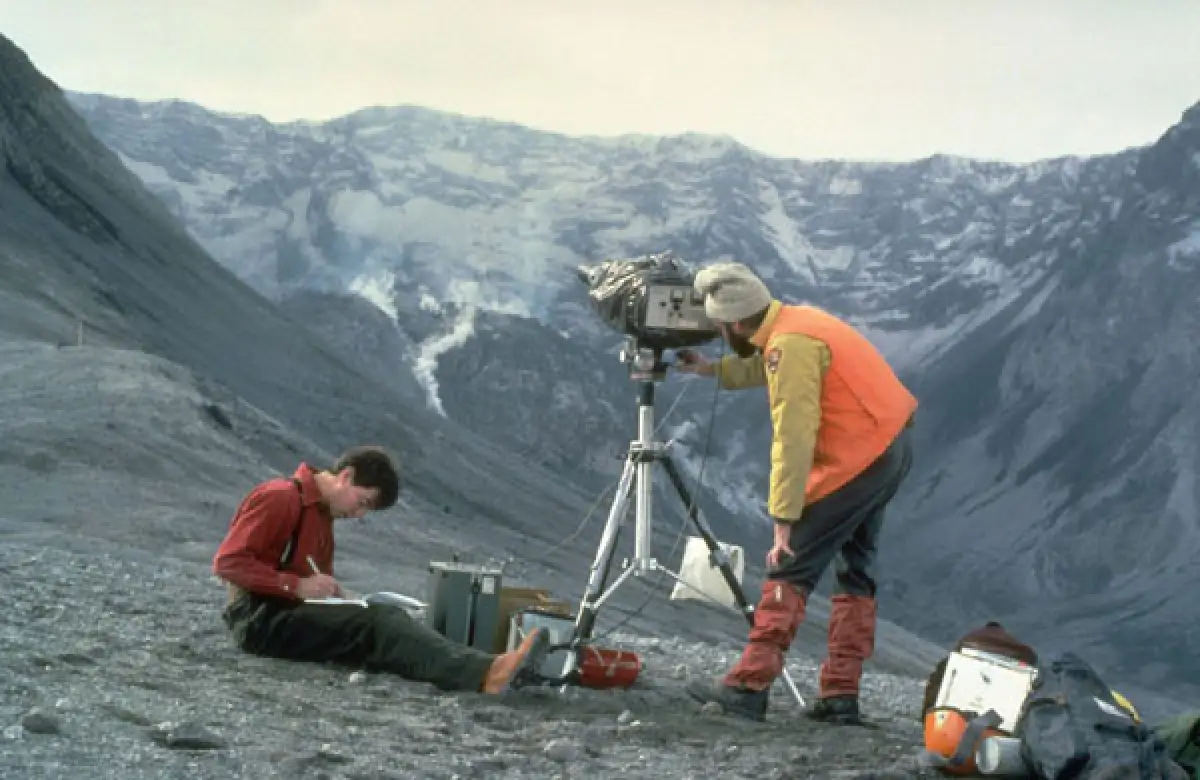 В Казахстане учредили новую ведомственную награду - постановление