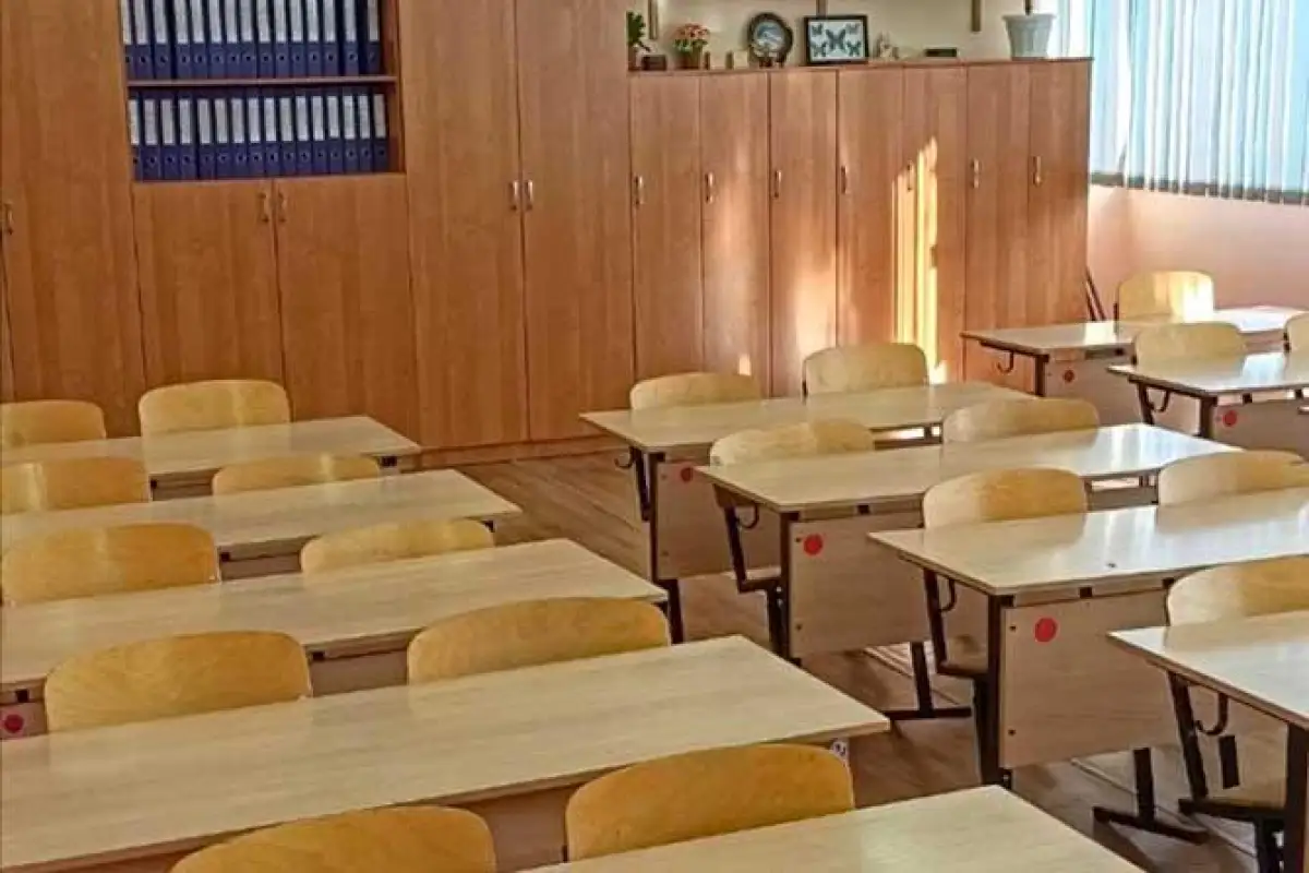 Первая смена в Астане остается дома