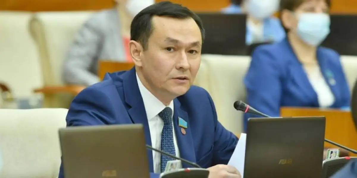 “Народная партия Казахстана” не поддержала отчет Правительства об исполнении бюджета